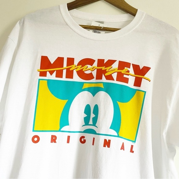 NWT Mickey Mouse Retro Graphic Tee Size Large - Picture 2 of 4